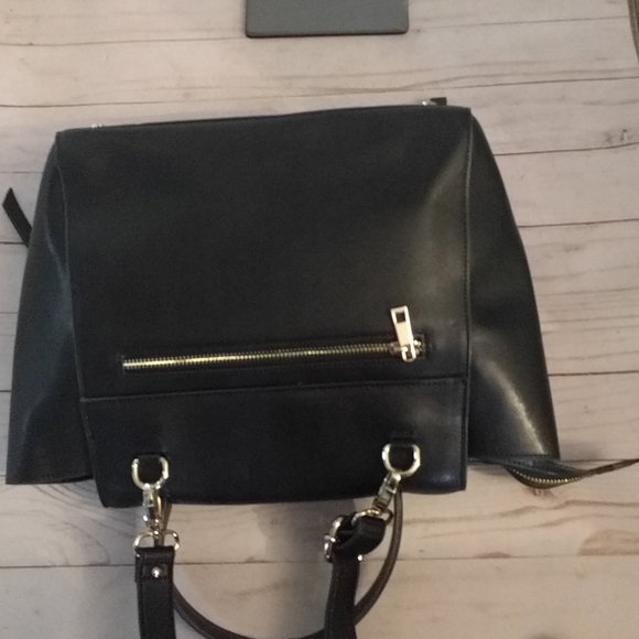 Faux leather bag by Werllands 🍀🌸 - Picture 4 of 11